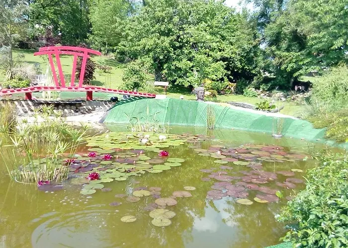 D'hôtes Les Nénuphars Bed and breakfast 3*